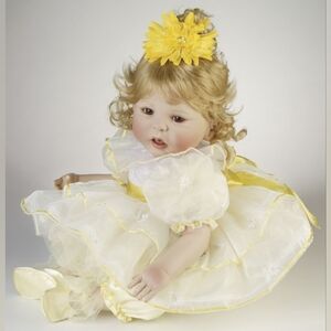 Marie Osmond Daisy Wallflower Toddler